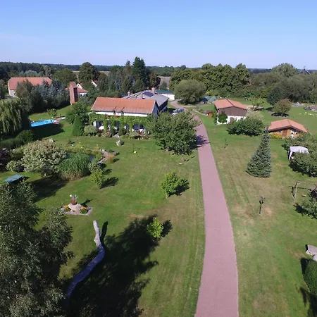 Landhof Kuetzin Spatz 1 Дом отдыха *